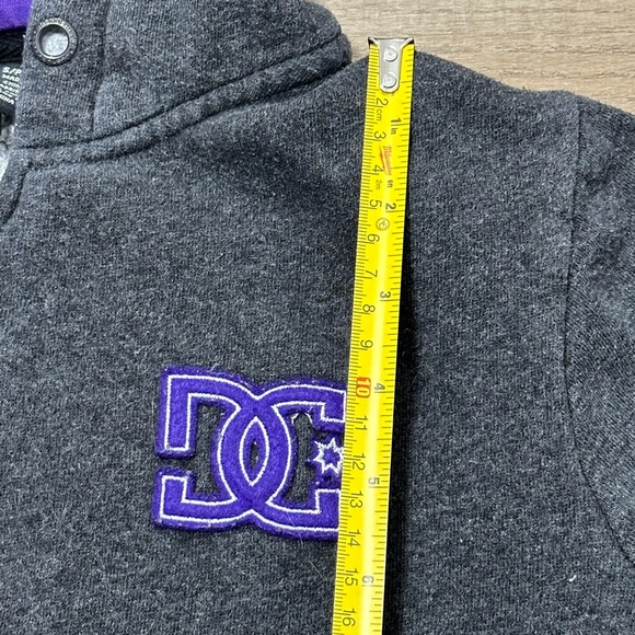 DC zip up hoodie - Picture 10 of 11